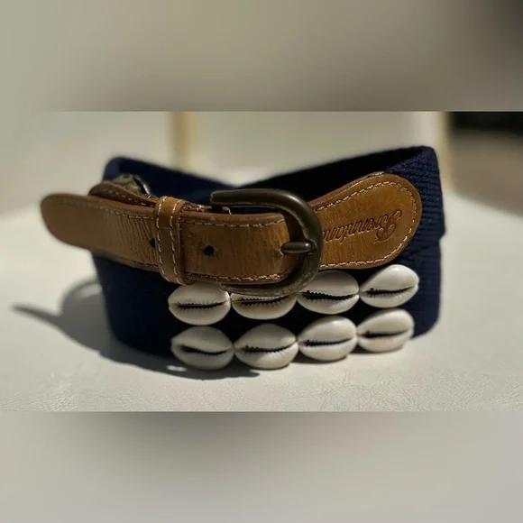 VTG ? Authentic Cowrie Shell Leather belt Sz M or 30-31 W Cowrie Shell and Leather Belt 27.5 Inches X 3 Inches - Etsy main image 2
